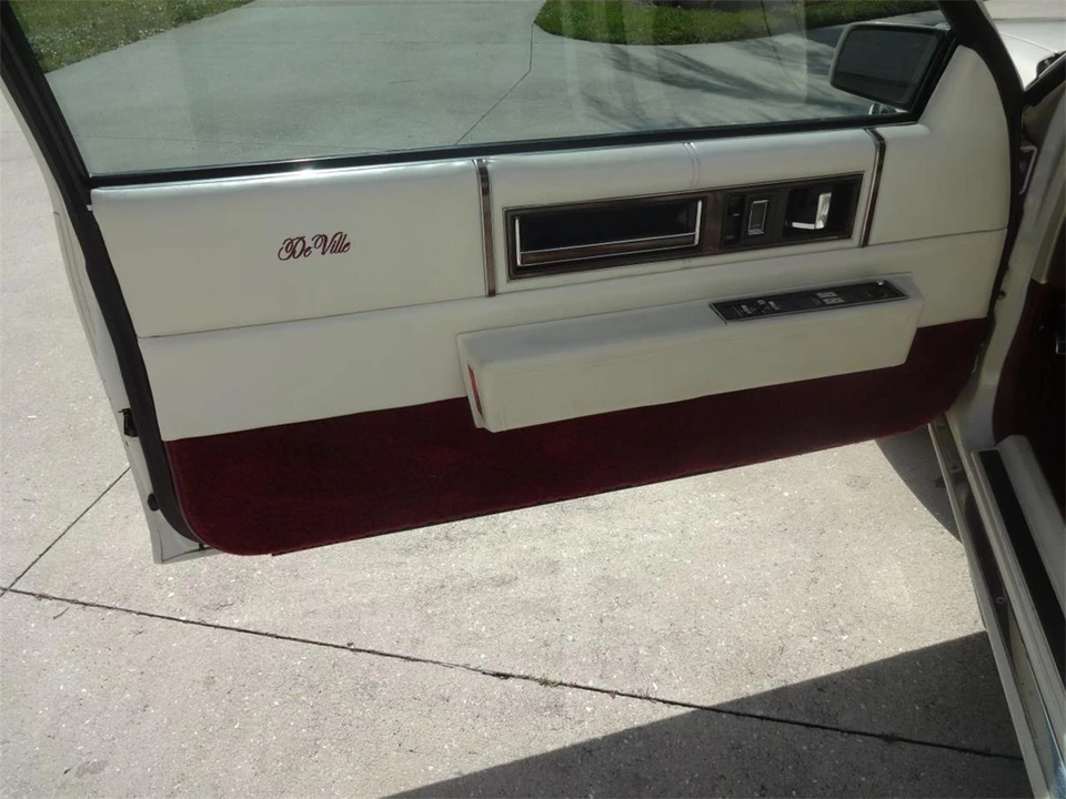 1989 Cadillac DeVille 6th Gen - Image 30 of 31
