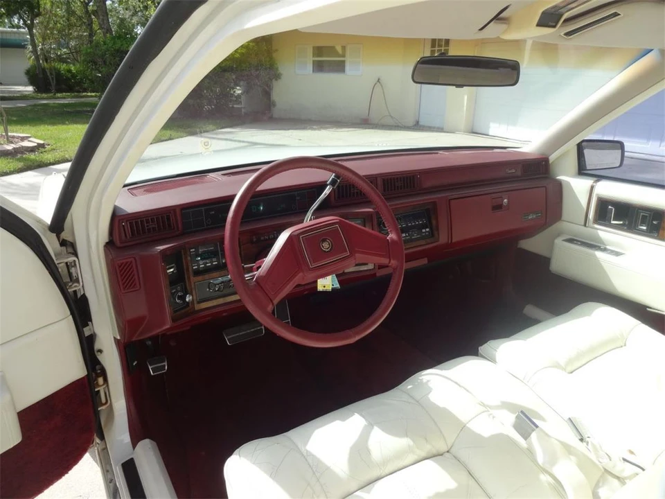 1989 Cadillac DeVille 6th Gen - Image 29 of 31