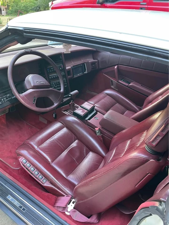 1989 Cadillac Allante - Image 5 of 8