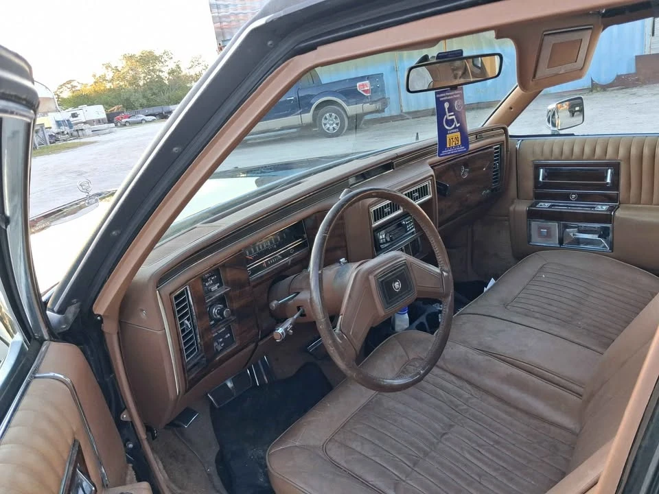 1989 Cadillac Brougham - Image 3 of 6
