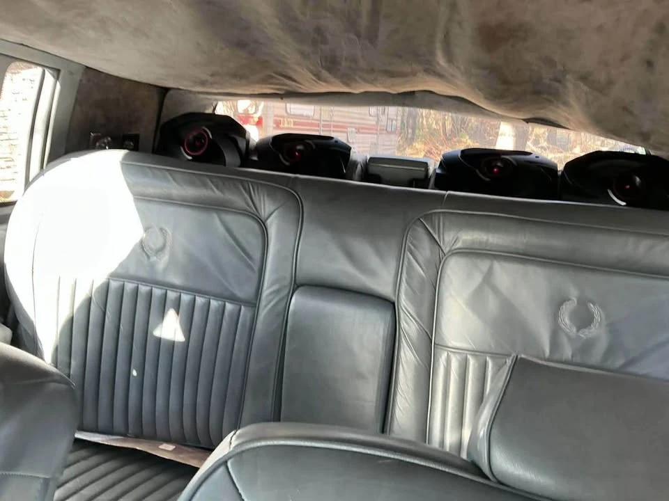 1989 Cadillac Brougham - Image 6 of 6