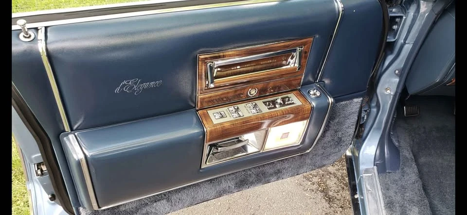 1989 Cadillac Brougham - Image 6 of 9