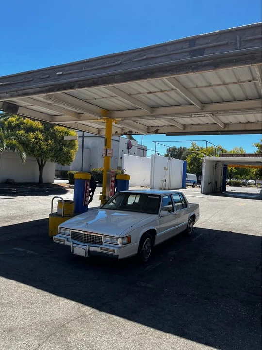 1989 Cadillac DeVille 6th Gen - Image 5 of 10