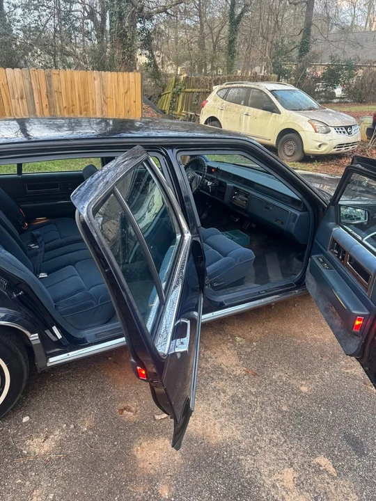 1989 Cadillac DeVille 6th Gen - Image 3 of 10