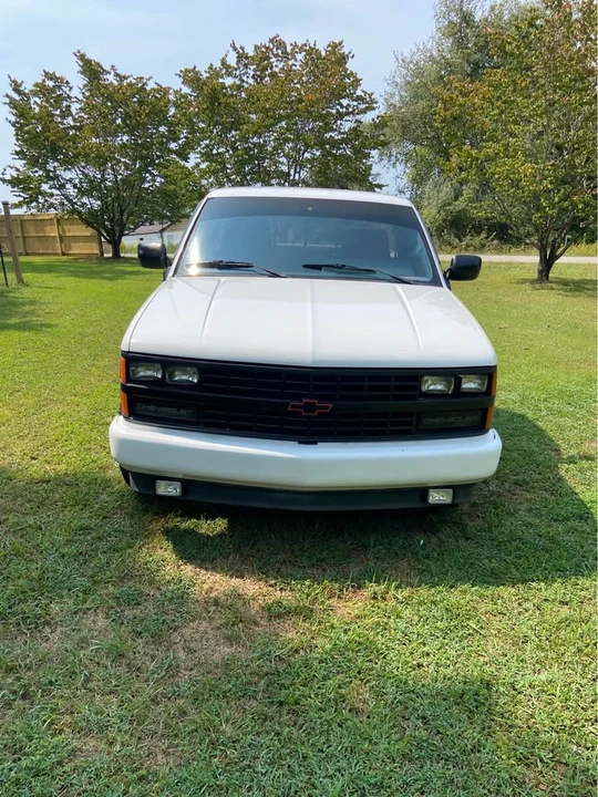 1989 Chevrolet C/K 4th Gen - Image 2 of 19