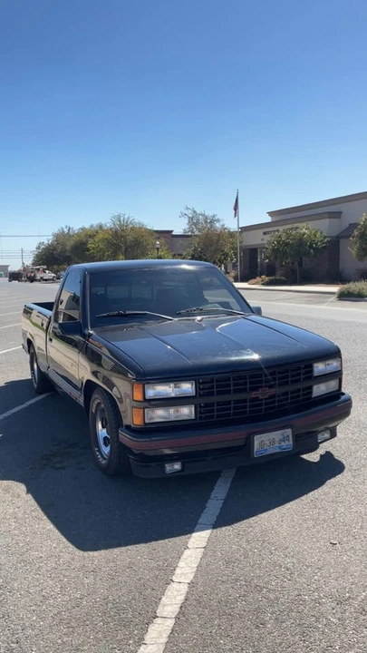 1989 Chevrolet C/K 4th Gen - Image 2 of 11