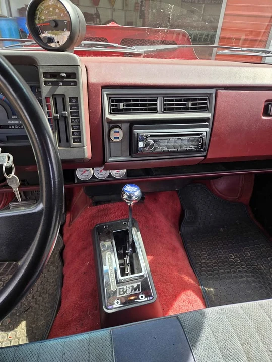 1989 Chevrolet S-10 - Image 10 of 16