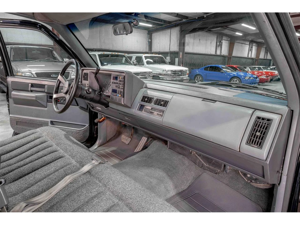 1989 Chevrolet C/K 4th Gen - Image 18 of 21