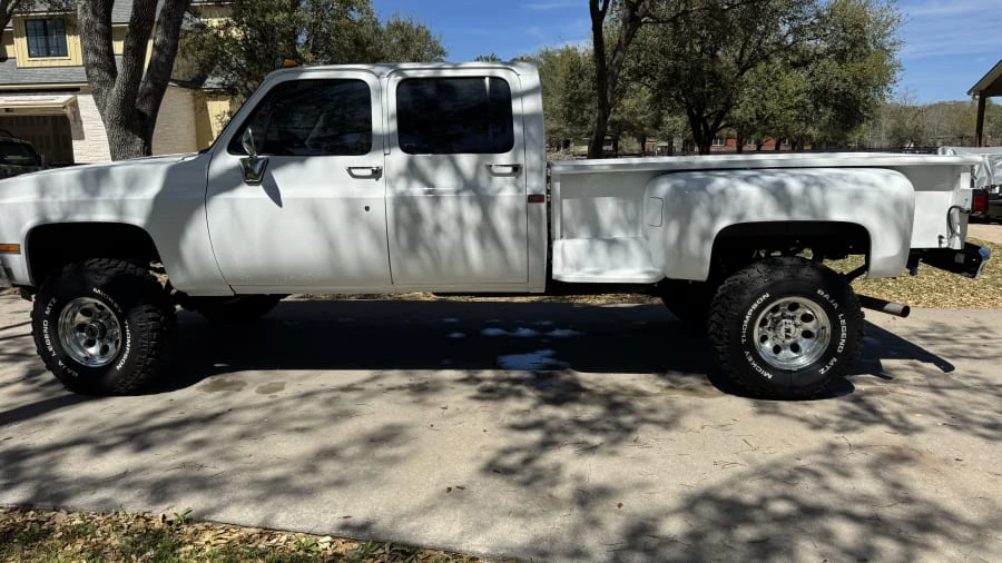 1989 Chevrolet C/K 4th Gen - Image 2 of 10
