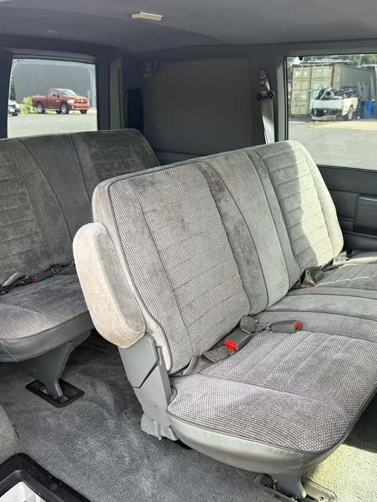 1989 Chevrolet Astro - Image 8 of 8