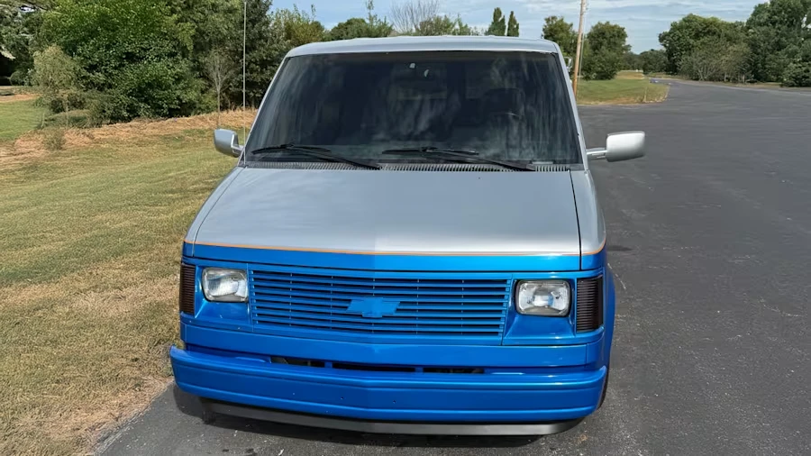 1989 Chevrolet Astro - Image 4 of 8