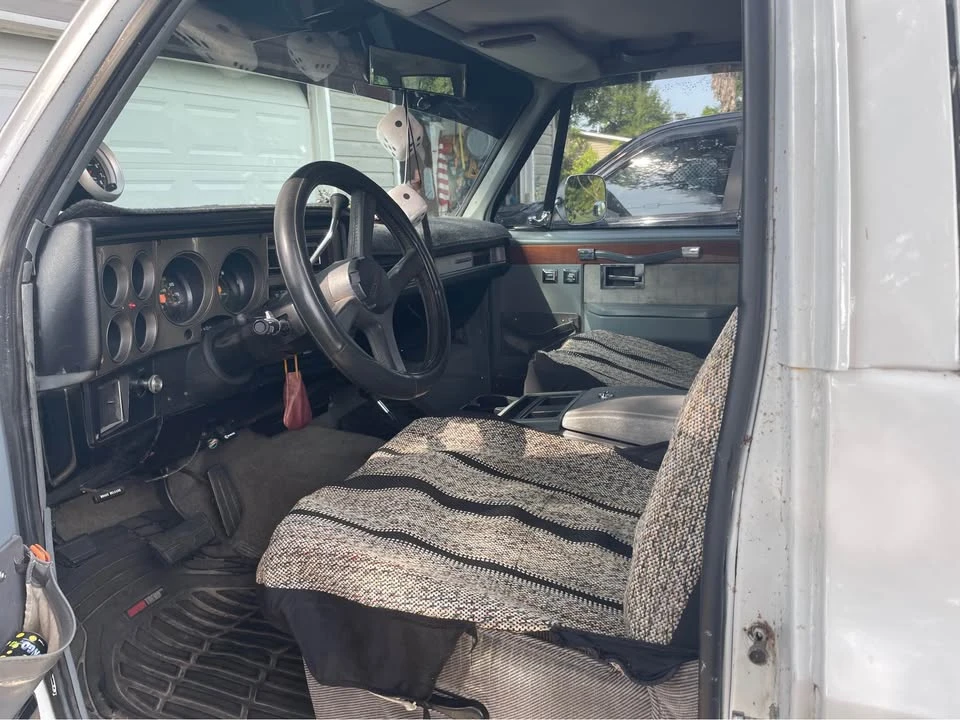 1989 Chevrolet Blazer - Image 8 of 10