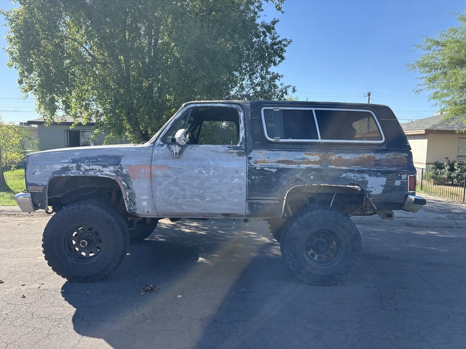 1989 Chevrolet K5 Blazer 3rd Gen - Image 5 of 21