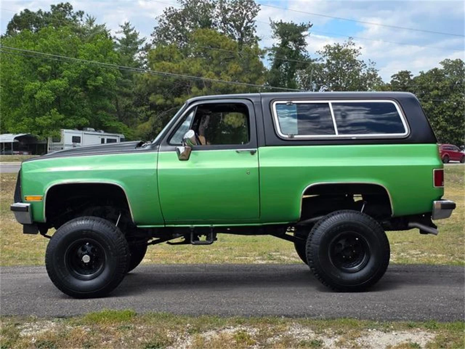 1989 Chevrolet K5 Blazer 2nd Gen - Image 12 of 31