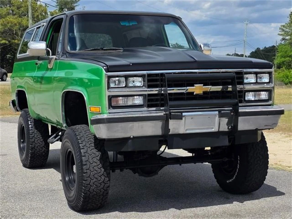 1989 Chevrolet K5 Blazer 2nd Gen - Image 4 of 31