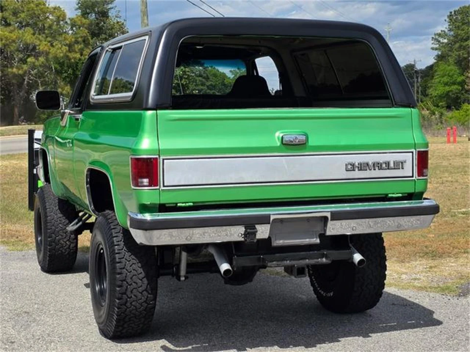 1989 Chevrolet K5 Blazer 2nd Gen - Image 10 of 31