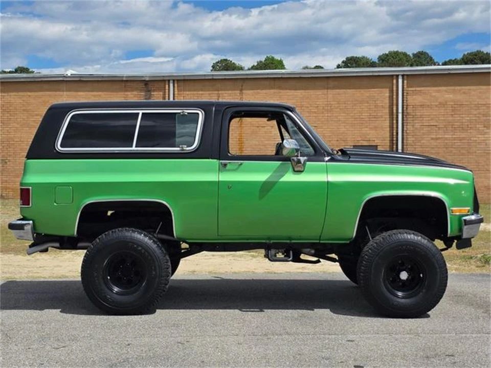 1989 Chevrolet K5 Blazer 2nd Gen - Image 6 of 31