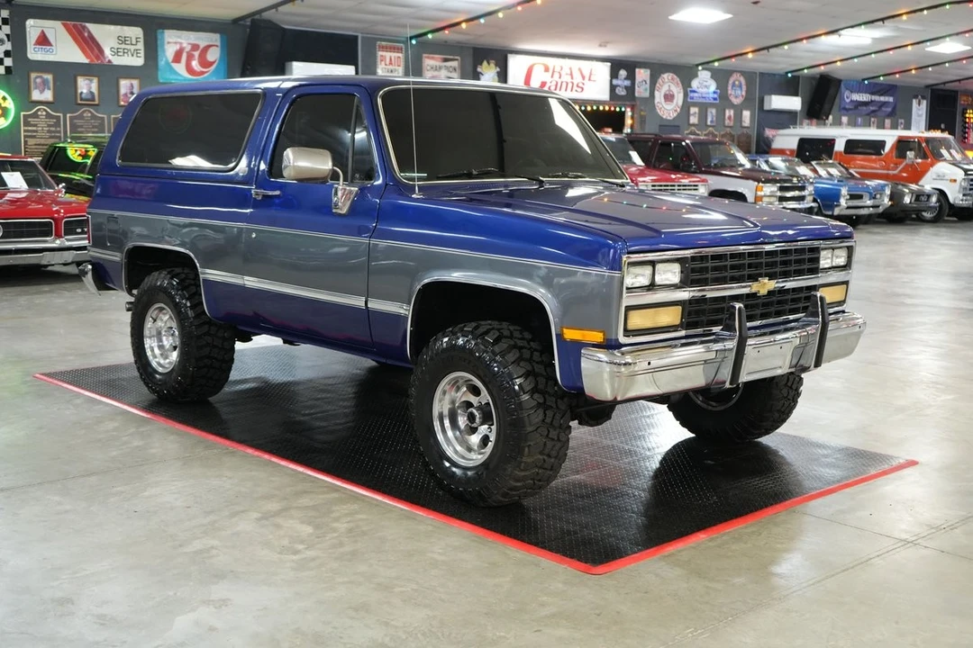 1989 Chevrolet K5 Blazer 2nd Gen - Image 8 of 21