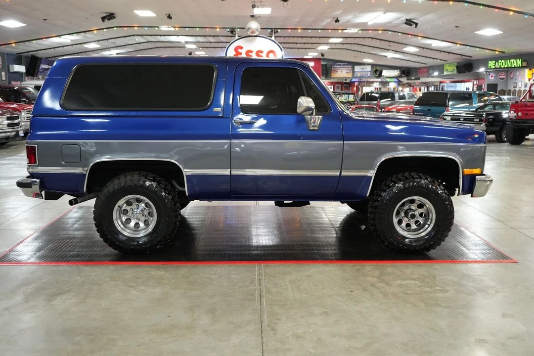 1989 Chevrolet K5 Blazer 2nd Gen - Image 7 of 21