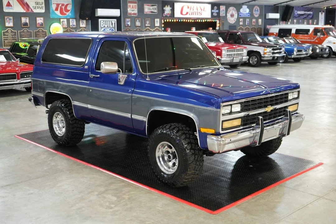1989 Chevrolet K5 Blazer 2nd Gen - Image 17 of 21