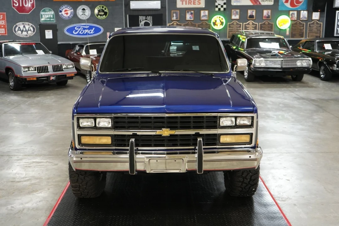 1989 Chevrolet K5 Blazer 2nd Gen - Image 18 of 21