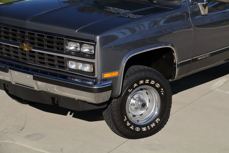 1989 Chevrolet K5 Blazer 2nd Gen - Image 16 of 31