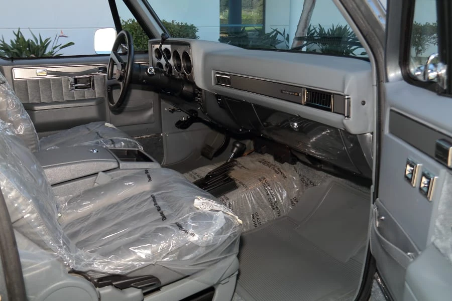 1989 Chevrolet K5 Blazer 2nd Gen - Image 21 of 31