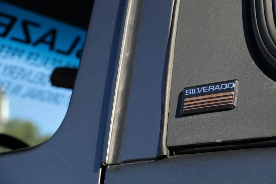 1989 Chevrolet K5 Blazer 2nd Gen - Image 8 of 31
