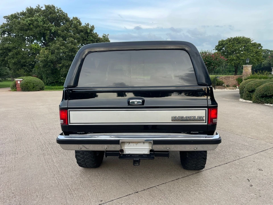 1989 Chevrolet K5 Blazer 3rd Gen - Image 7 of 21