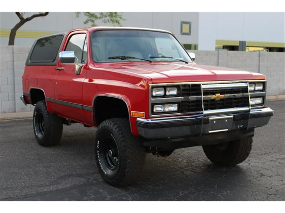 1989 Chevrolet K5 Blazer 2nd Gen - Image 17 of 31