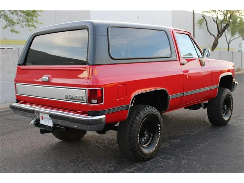 1989 Chevrolet K5 Blazer 2nd Gen - Image 3 of 31