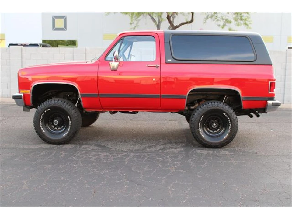 1989 Chevrolet K5 Blazer 2nd Gen - Image 5 of 31