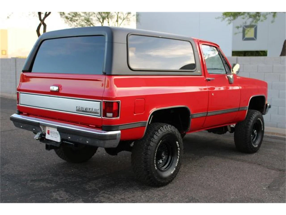 1989 Chevrolet K5 Blazer 2nd Gen - Image 24 of 31