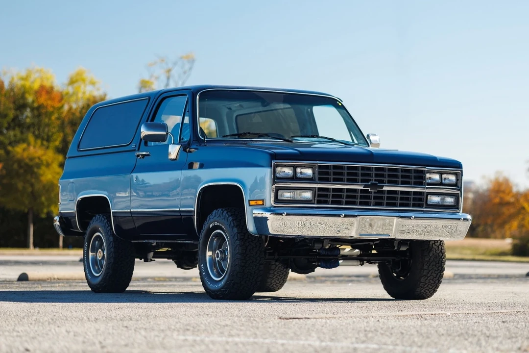 1989 Chevrolet K5 Blazer 2nd Gen - Image 5 of 12