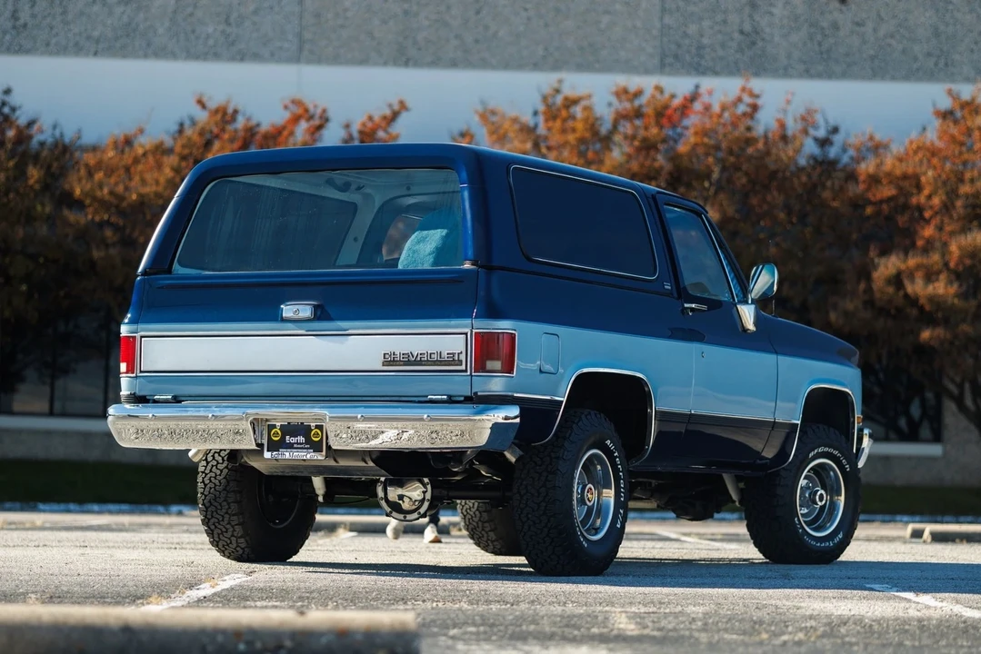 1989 Chevrolet K5 Blazer 2nd Gen - Image 10 of 12