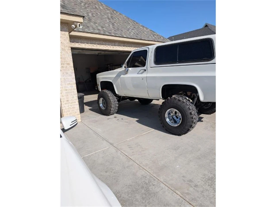 1989 Chevrolet K5 Blazer 2nd Gen - Image 9 of 30