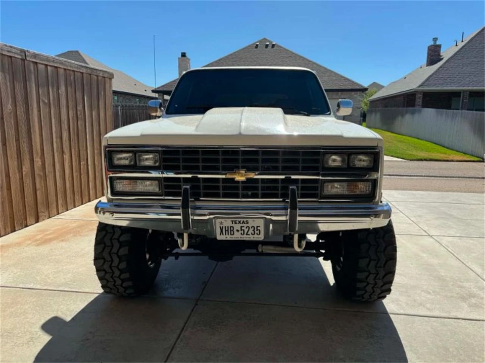 1989 Chevrolet K5 Blazer 2nd Gen - Image 5 of 30