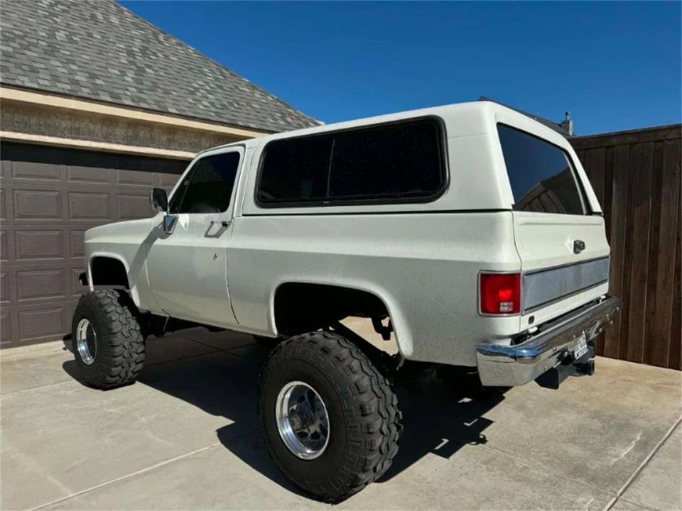 1989 Chevrolet K5 Blazer 2nd Gen - Image 13 of 30