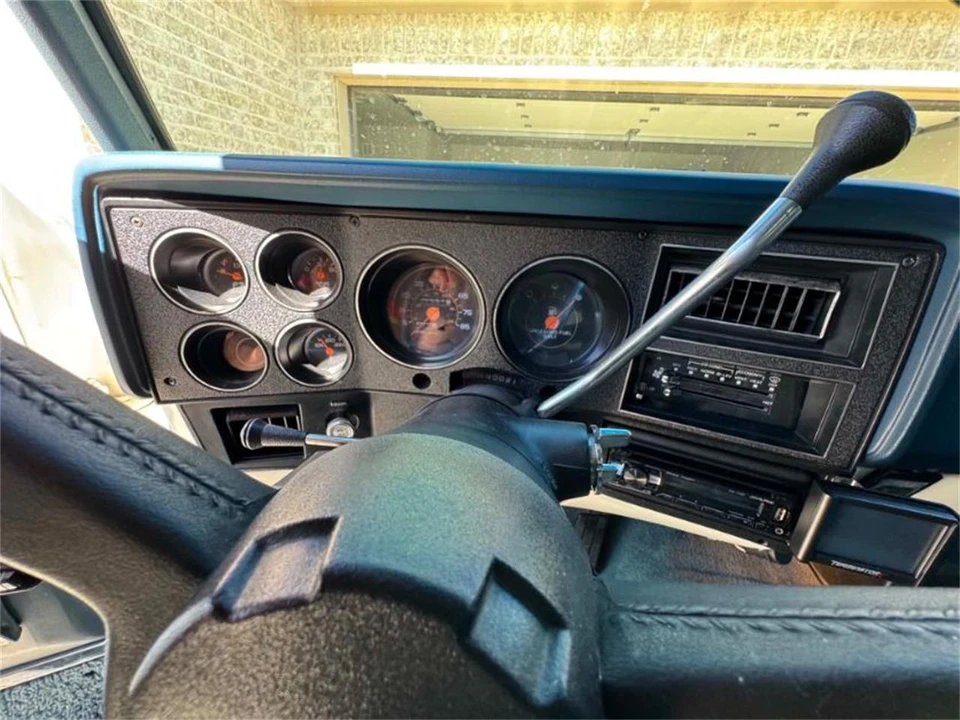 1989 Chevrolet K5 Blazer 2nd Gen - Image 21 of 30