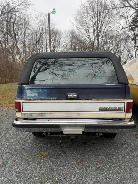 1989 Chevrolet K5 Blazer 2nd Gen - Image 2 of 13