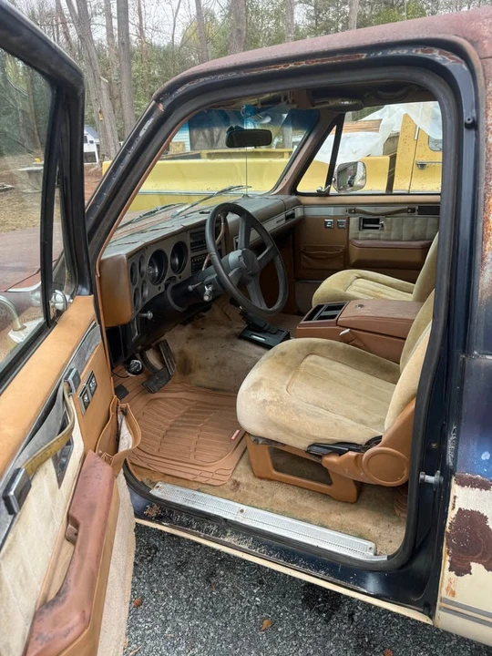 1989 Chevrolet K5 Blazer 2nd Gen - Image 5 of 13