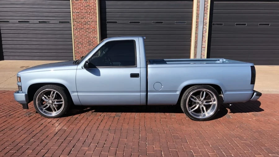 1989 Chevrolet C/K 4th Gen - Image 2 of 18