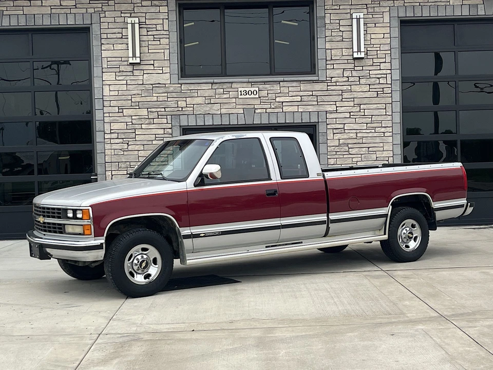 1989 Chevrolet C/K 4th Gen - Image 3 of 31
