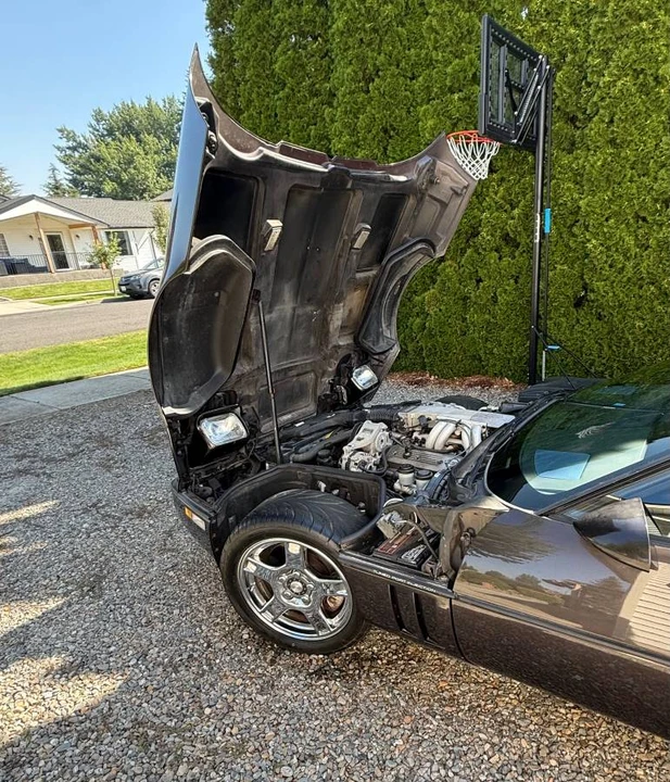 1989 Chevrolet Corvette C4 - Image 18 of 24