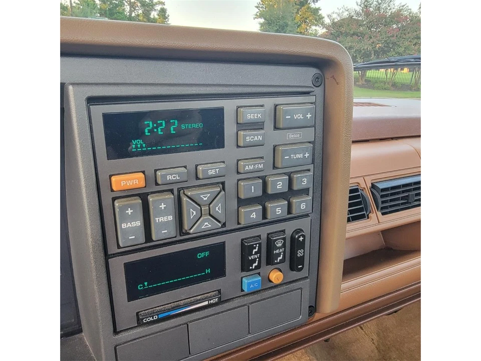 1989 Chevrolet C/K 4th Gen - Image 26 of 31