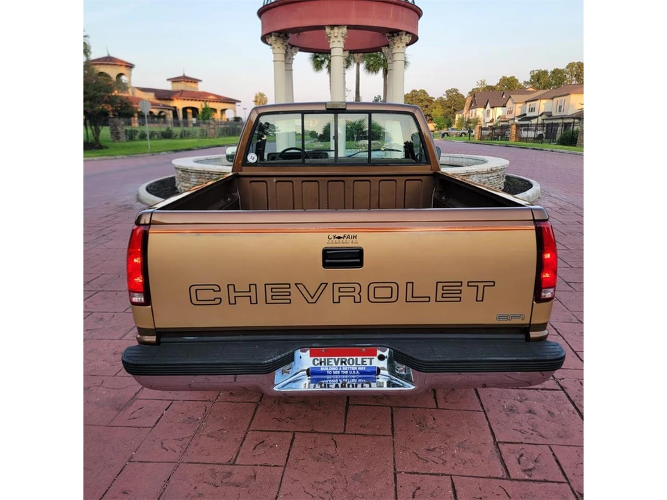1989 Chevrolet C/K 4th Gen - Image 8 of 31