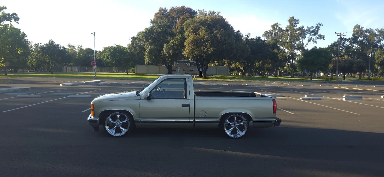 1989 Chevrolet C/K 4th Gen - Image 3 of 10