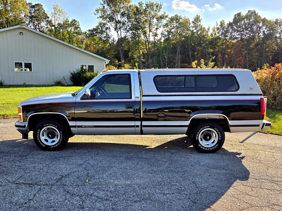 1989 Chevrolet C/K 4th Gen - Image 2 of 21