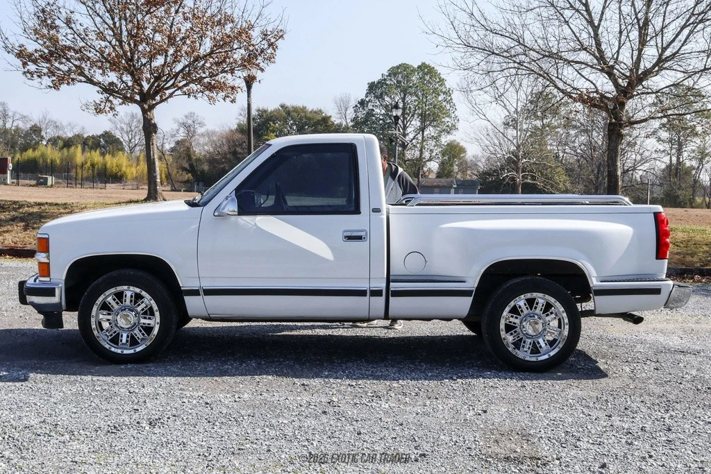 1989 Chevrolet C/K 4th Gen - Image 3 of 12