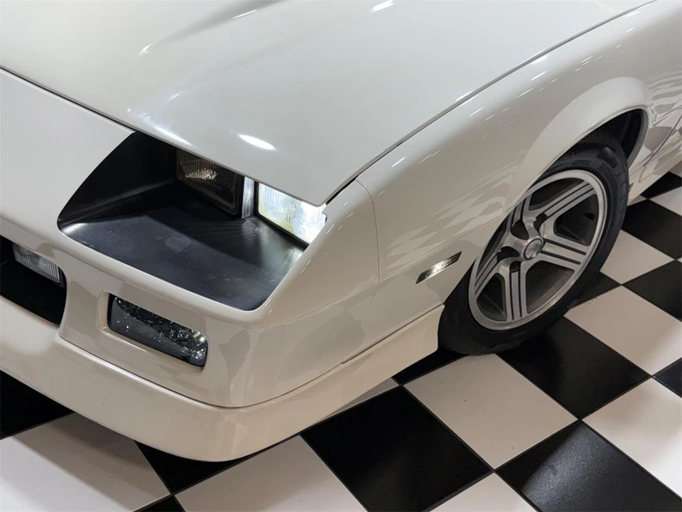 1989 Chevrolet Camaro 3rd Gen - Image 4 of 31